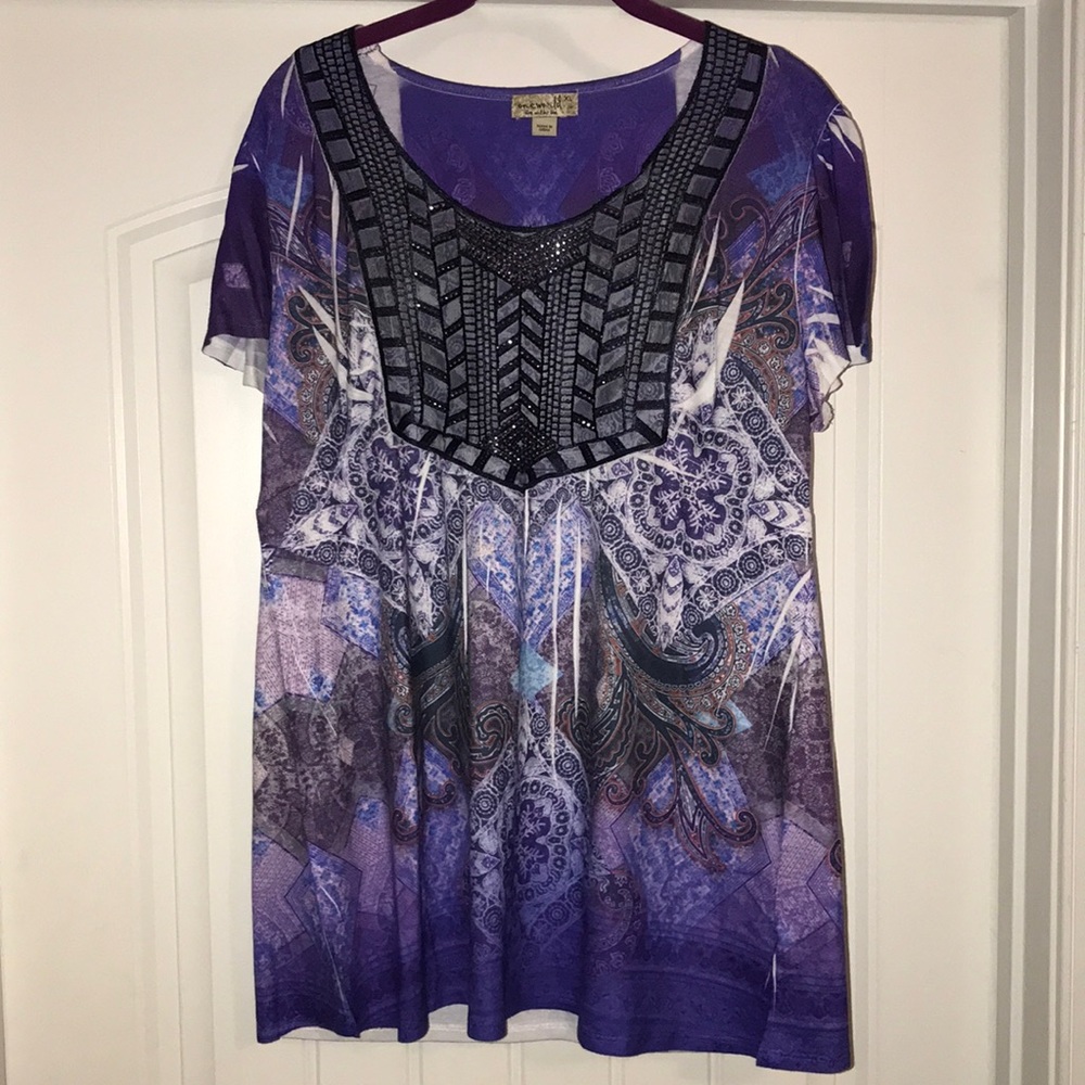 Short sleeve rhinestone top